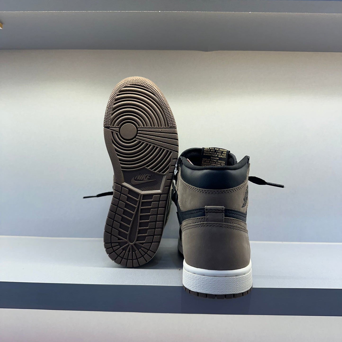 Jordan 1 Retro High Palomino (Pronta Entrega)