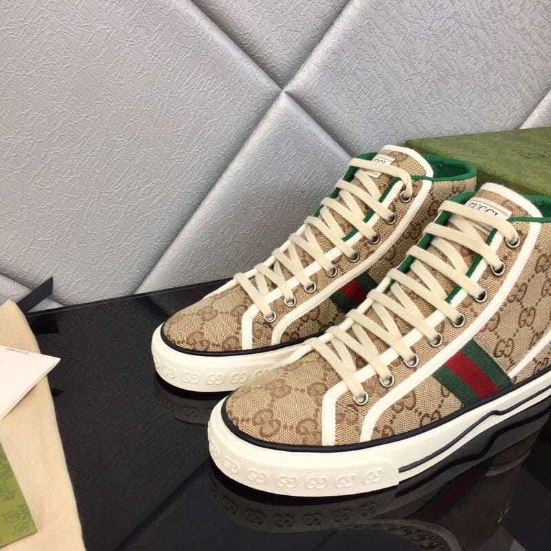 Gucci 1997 High Beige