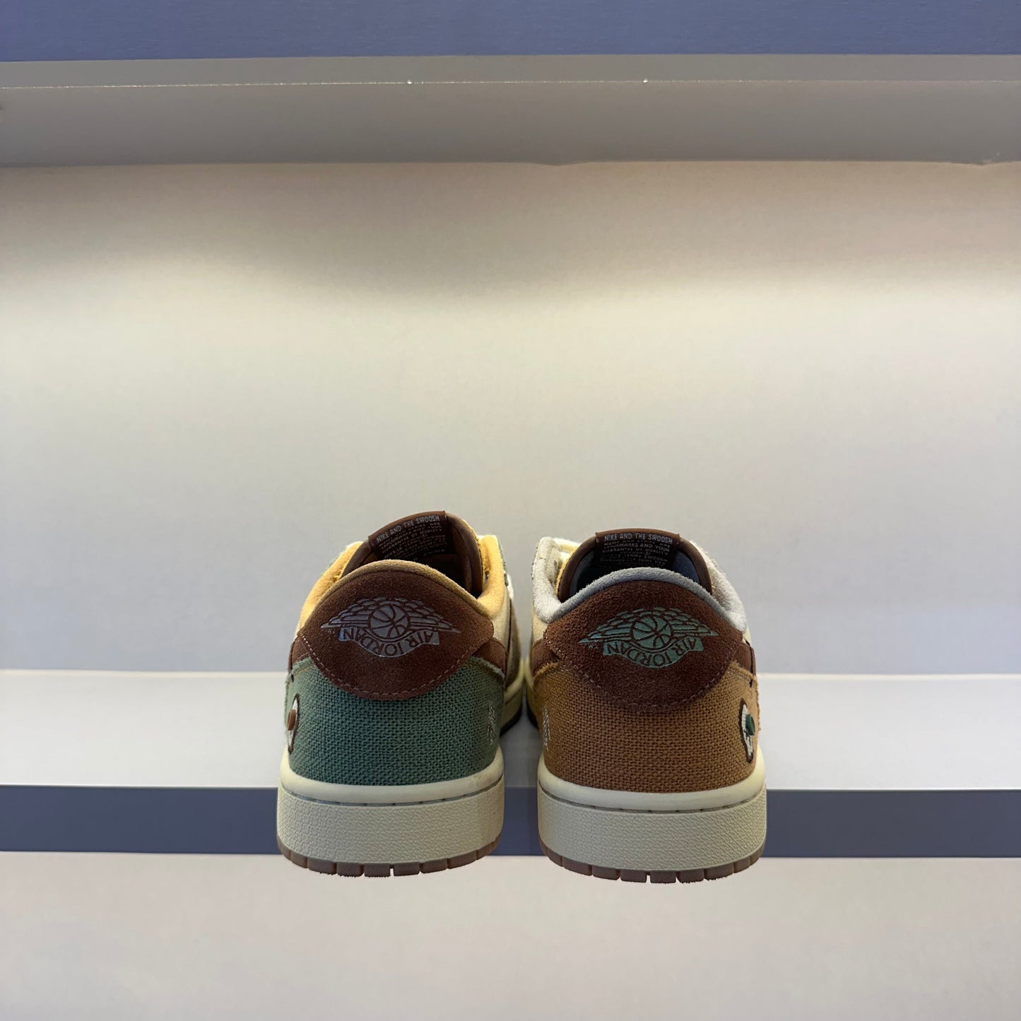 Jordan 1 Low Retro Low OG Zion Williamson Voodoo (Pronta Entrega)