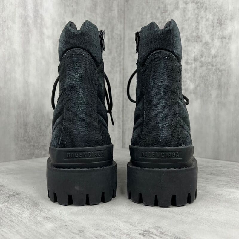 Bota Balenciaga Combat Strike