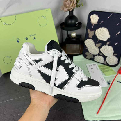Off-White Out of Office White Black