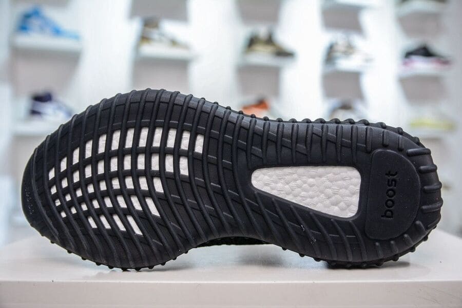 Adidas Yeezy 350 V2 Black Static