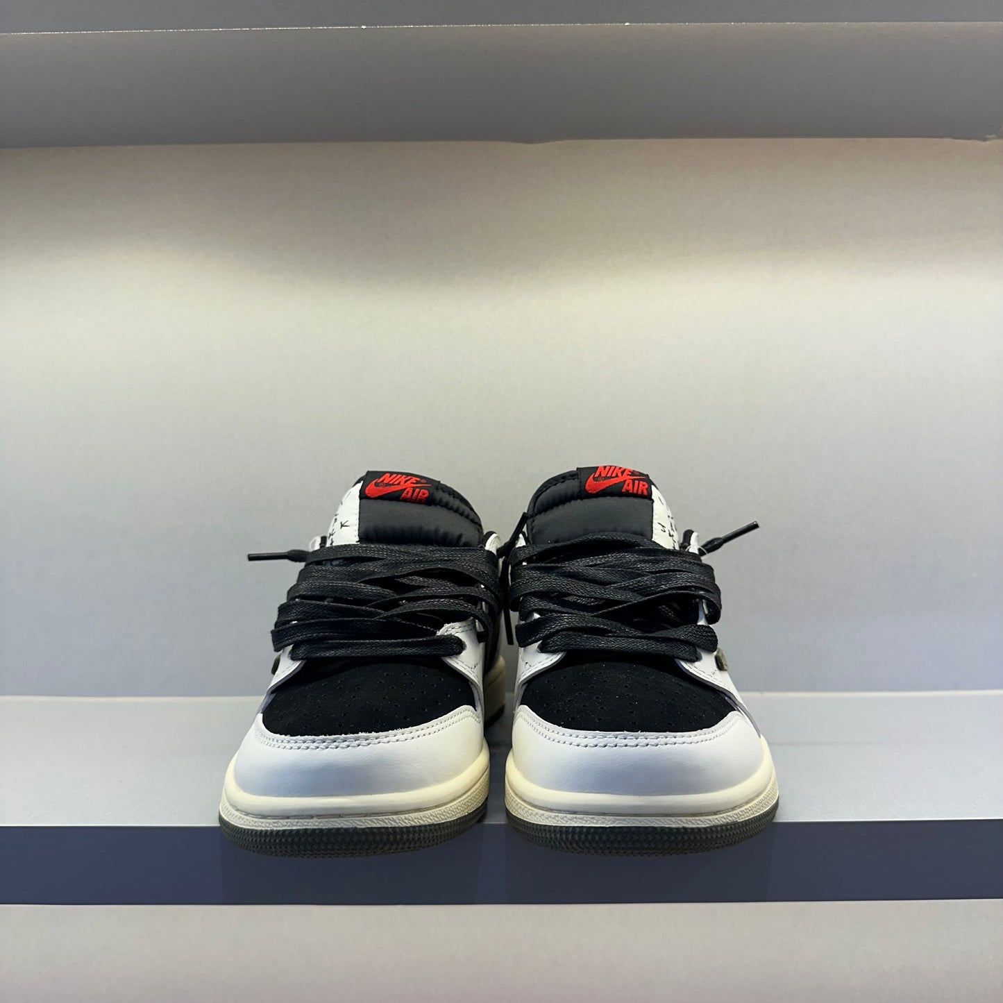 Jordan 1 Retro Low OG SP Travis Scott Olive (Pronta Entrega)