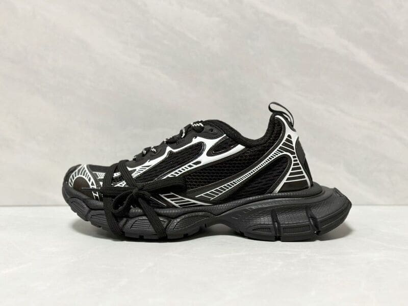 Balenciaga 3XL Black