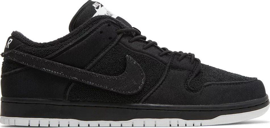 Nike Gnarhunters x Dunk Low SB 'Black'