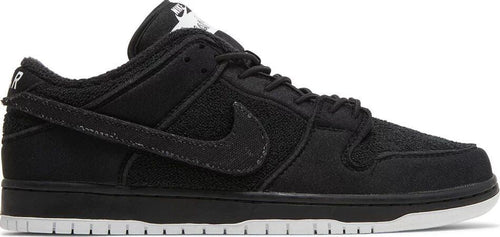 Nike Gnarhunters x Dunk Low SB 'Black'