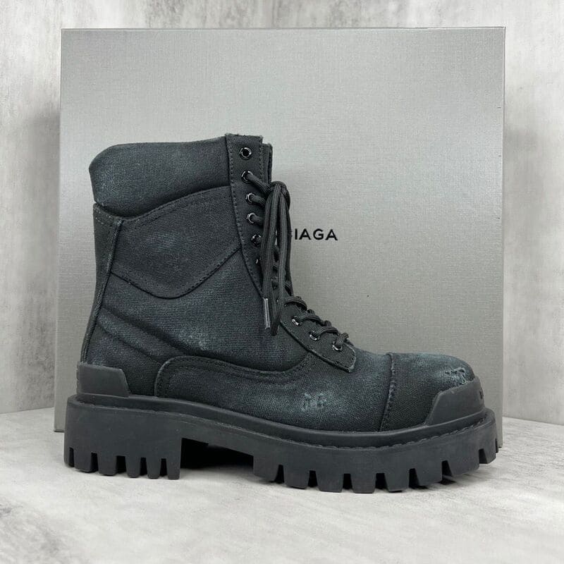 Bota Balenciaga Combat Strike