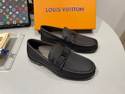 Louis Vuitton Major Loafer Preto